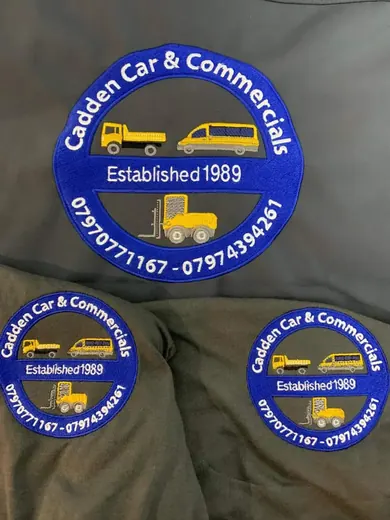 Embroidered fleece with a chest logo